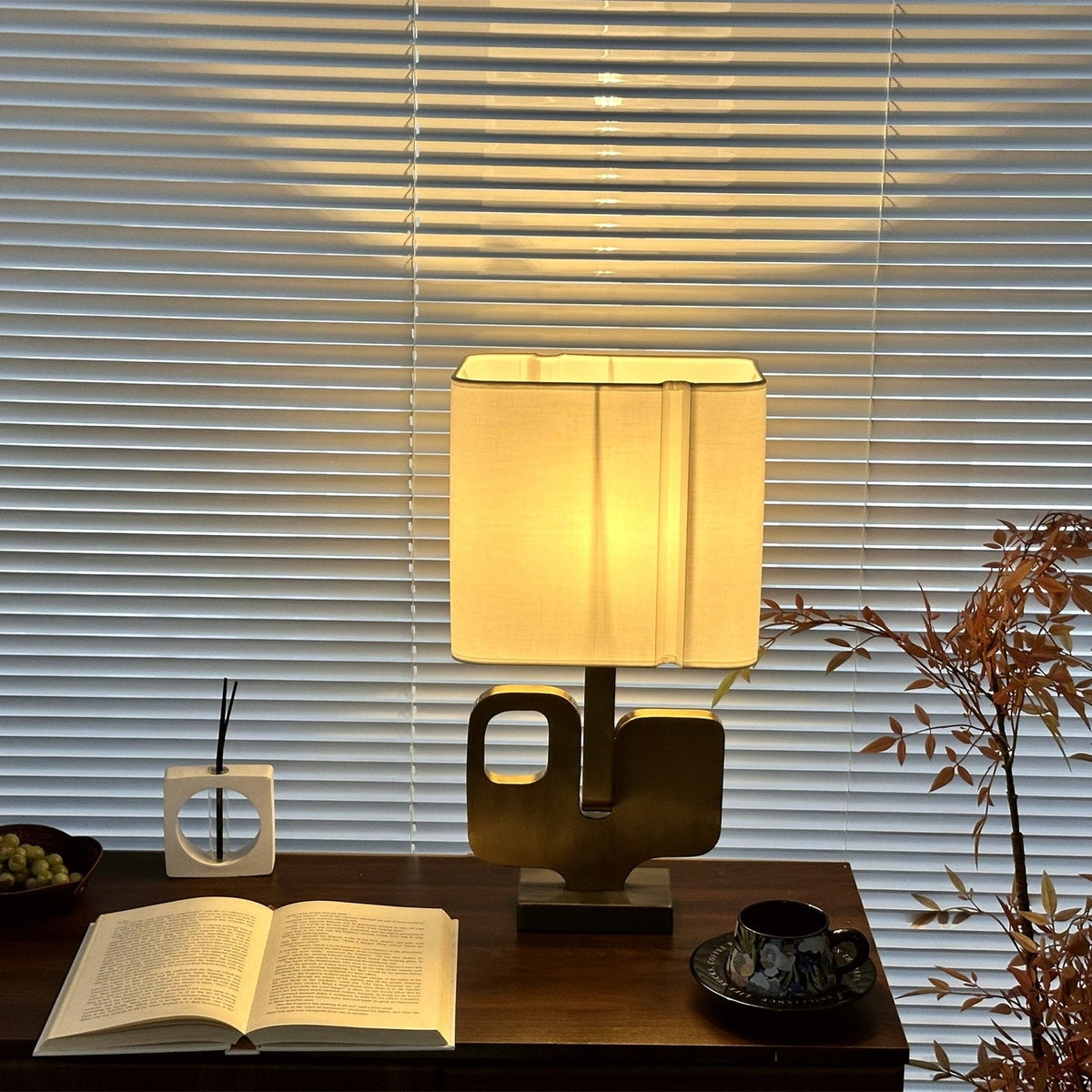 Geometric Table Lamp — Table Lamp | Maison Monashee — view 10