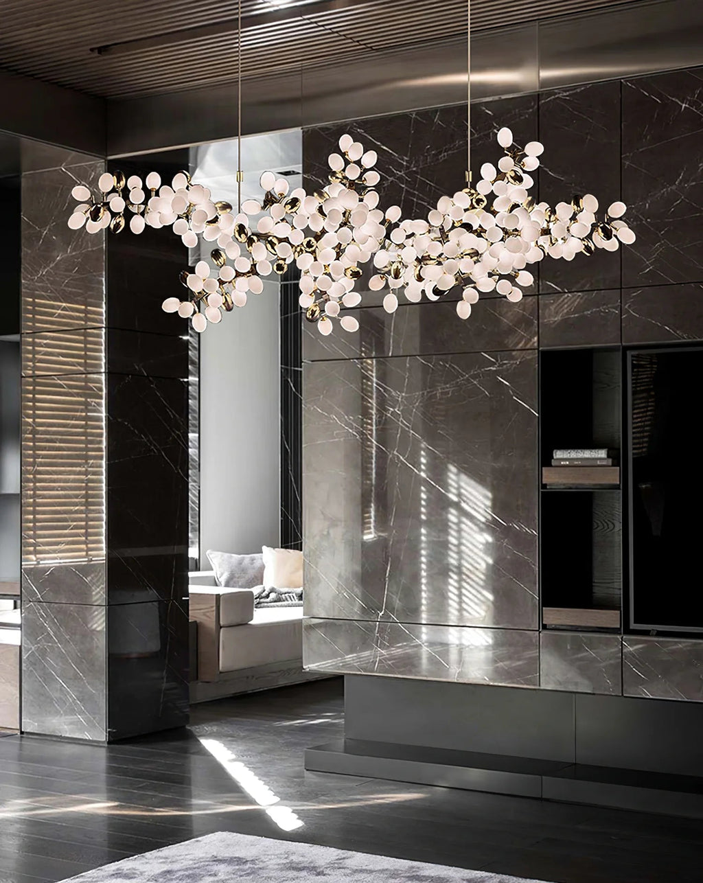 Gold Murano Glass Chandelier — Chandelier | Maison Monashee — view 30