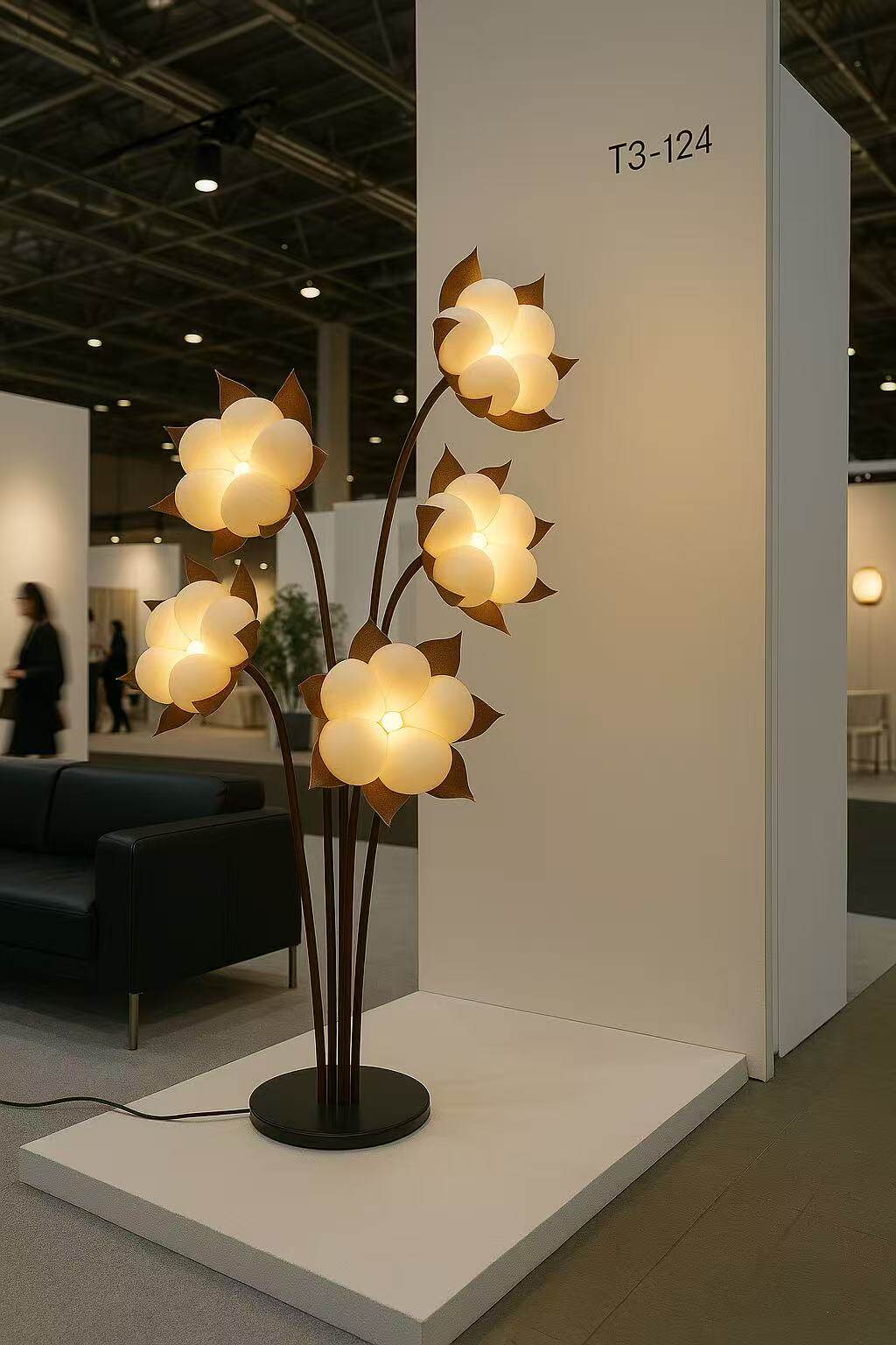 Green Flower Floor Lamp — Floor Lamp | Maison Monashee — view 5