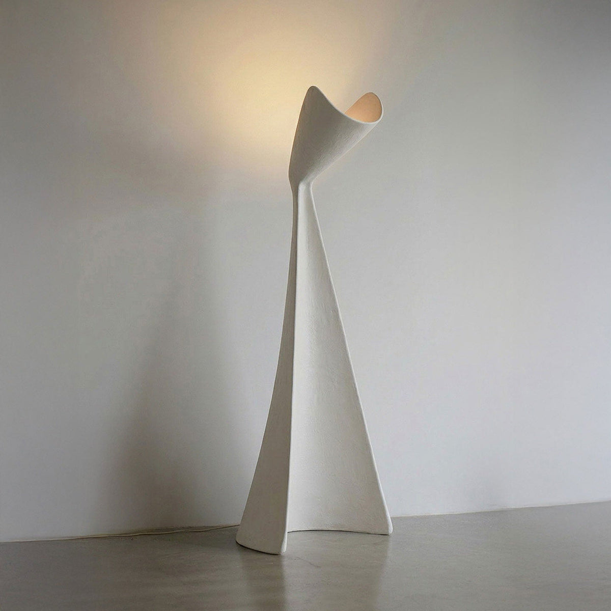 Modern Black Floor Lamp for Living Room — Floor Lamp | Maison Monashee — view 24