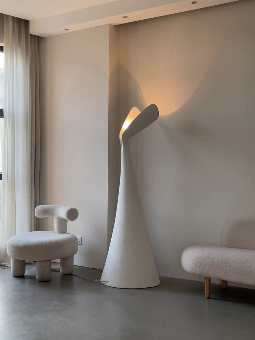 Modern Black Floor Lamp for Living Room — Floor Lamp | Maison Monashee — view 28