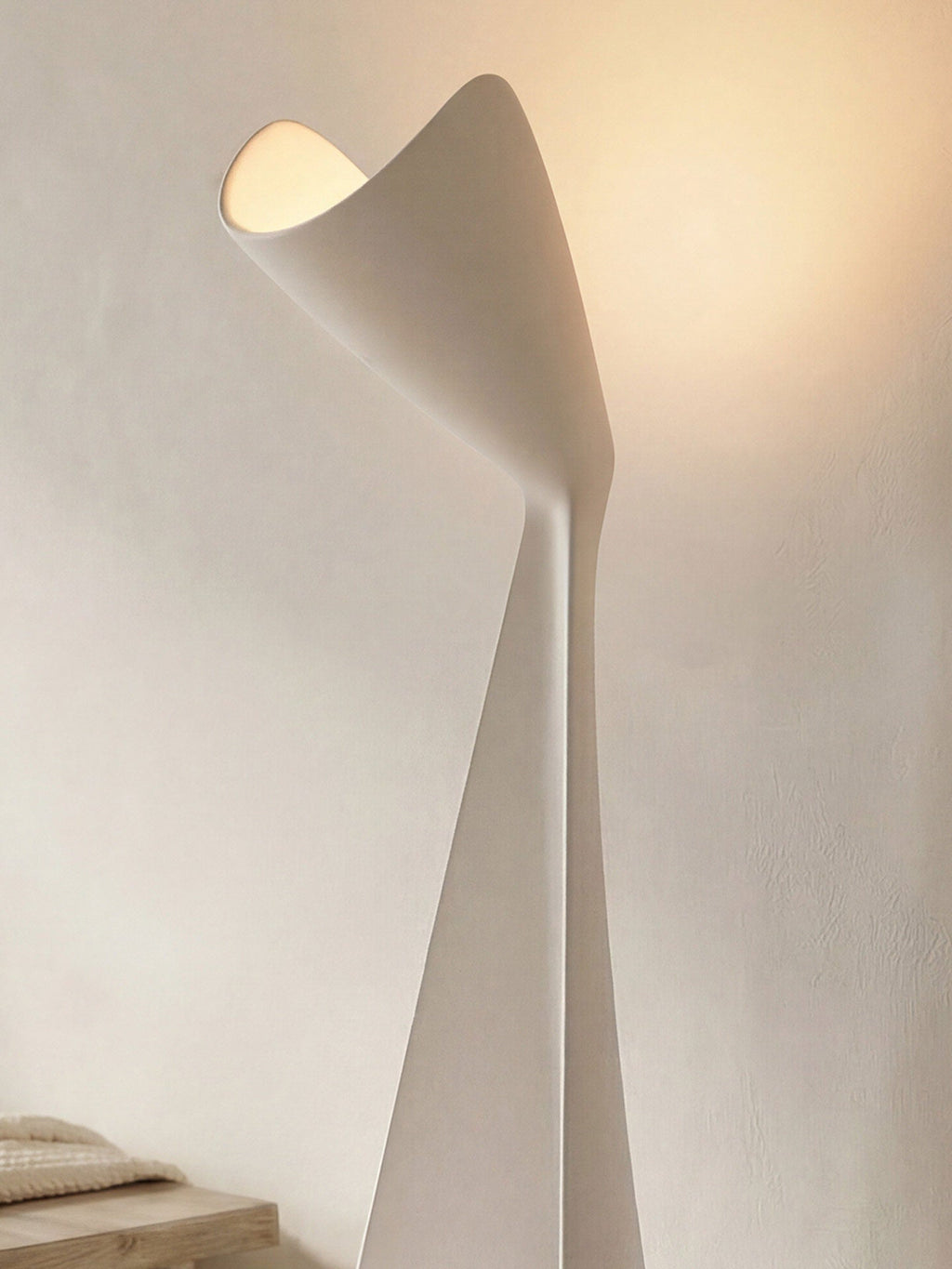 Modern Black Floor Lamp for Living Room — Floor Lamp | Maison Monashee — view 10