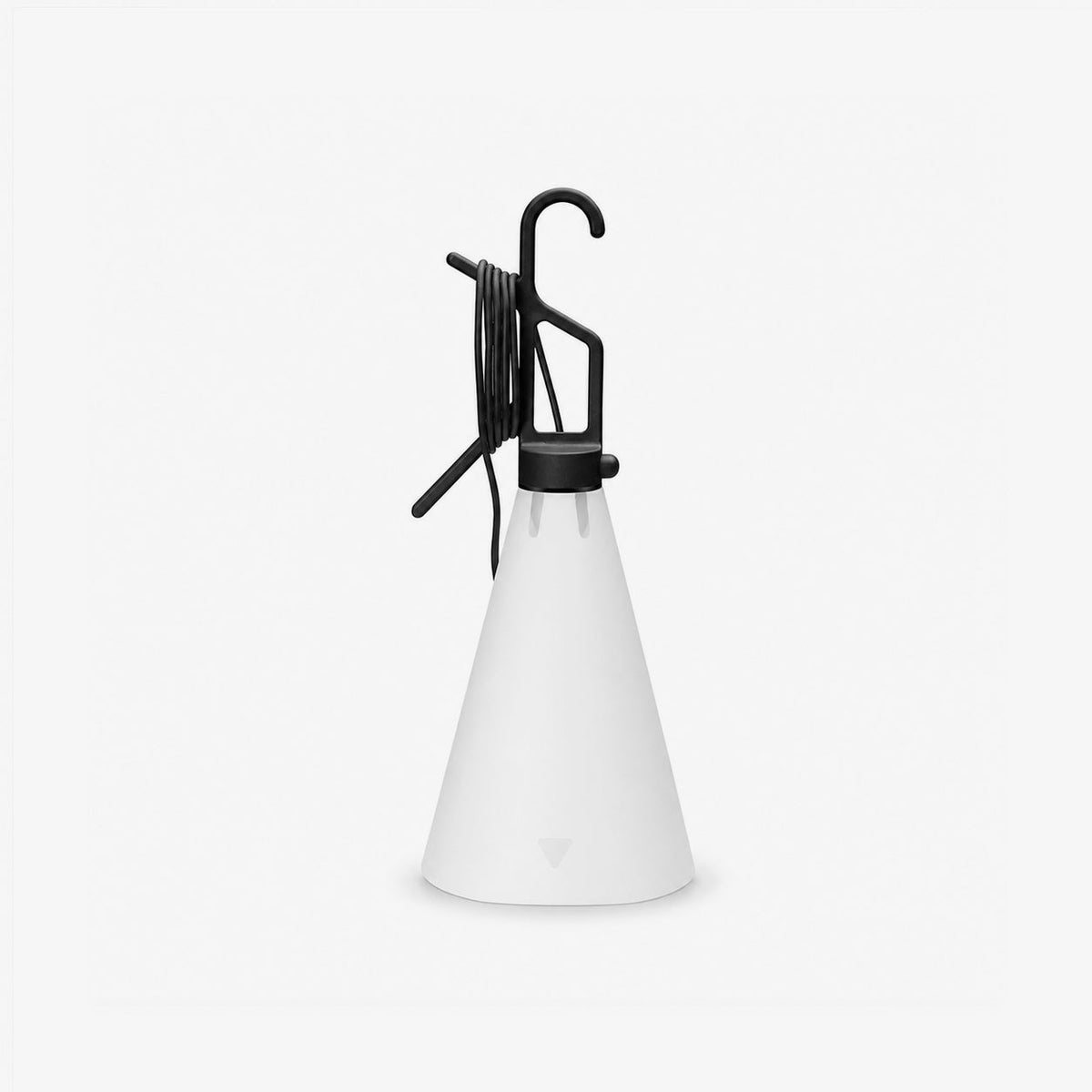 Modern Black Bedside Lamp — Table Lamp | Maison Monashee — view 10