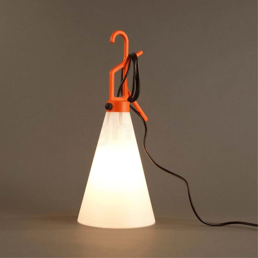 Modern Black Bedside Lamp — Table Lamp | Maison Monashee — view 5