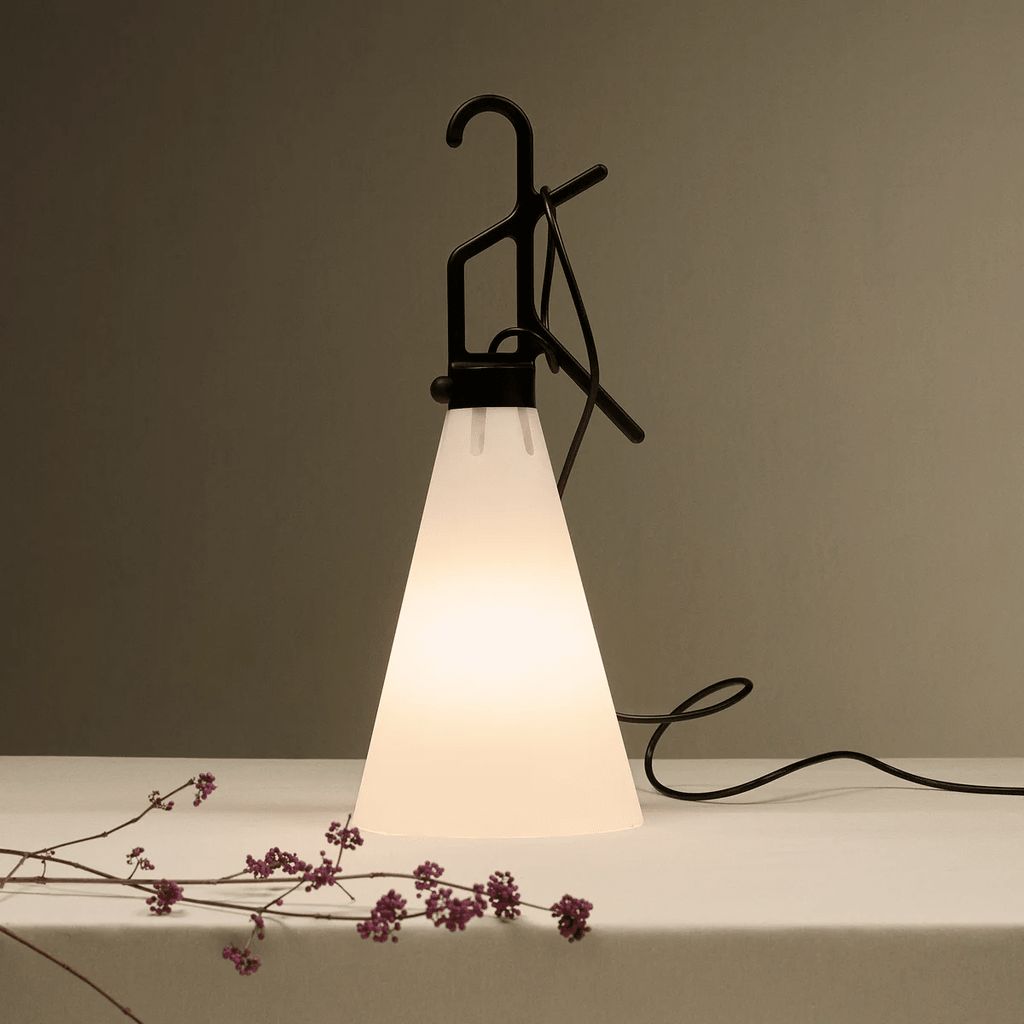 Modern Black Bedside Lamp — Table Lamp | Maison Monashee — view 4