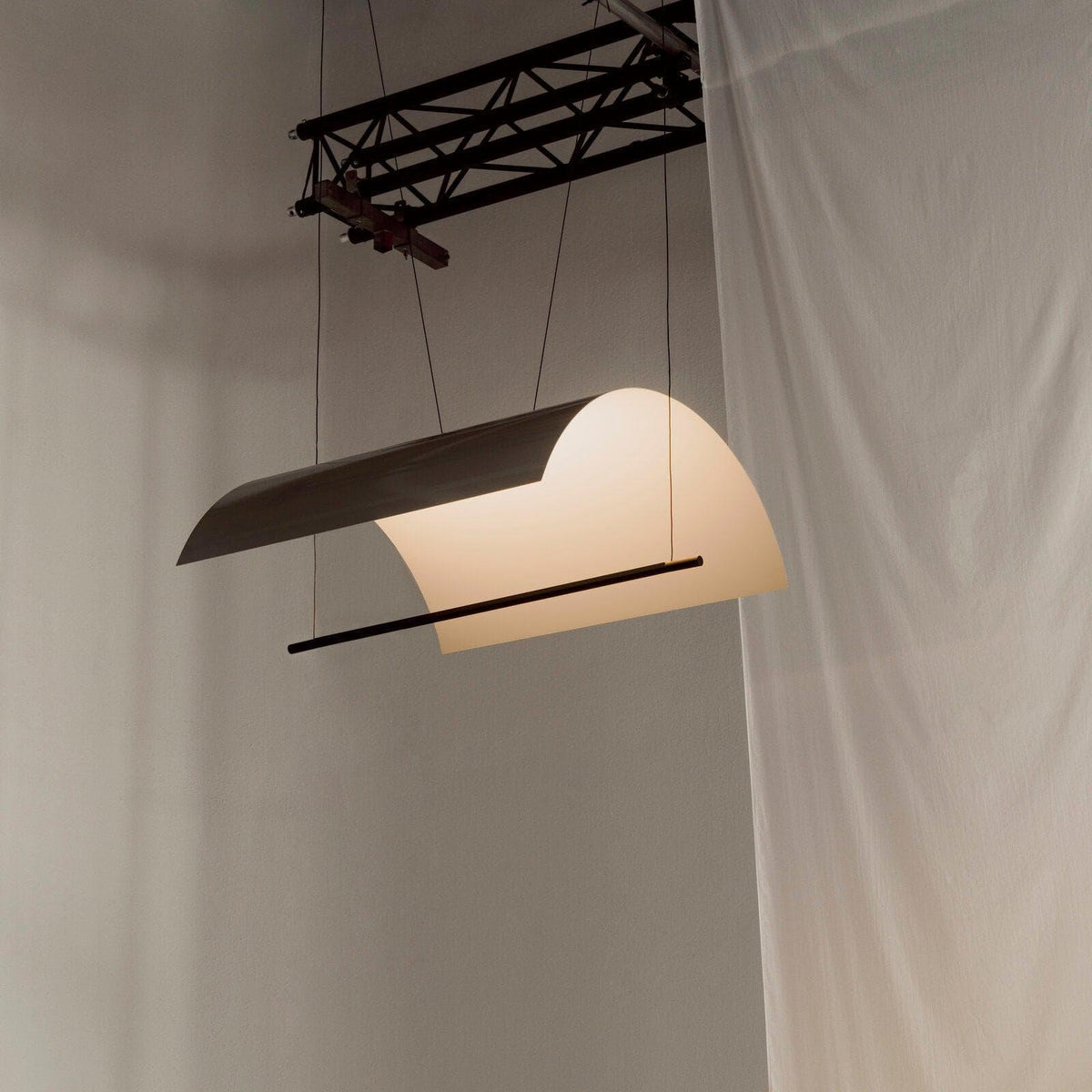Linear Pendant Light Black — Pendant Light | Maison Monashee — view 13