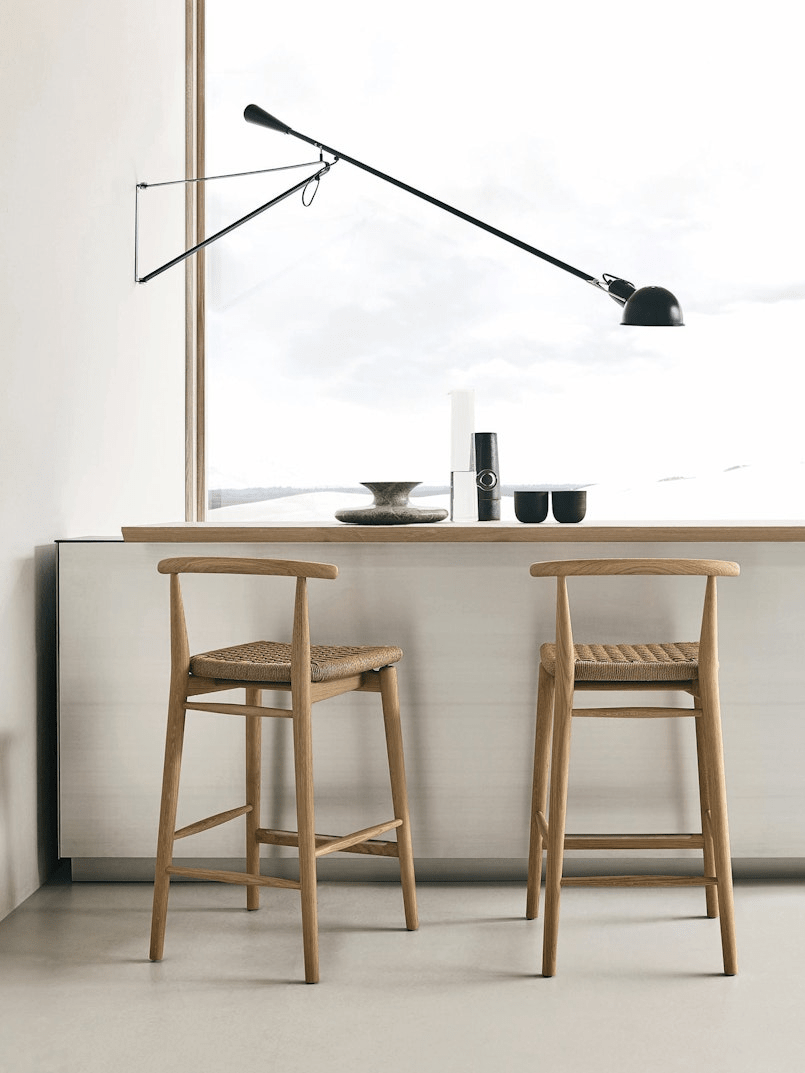 Black Swing-Arm Wall Light — Wall Sconce | Maison Monashee — view 46