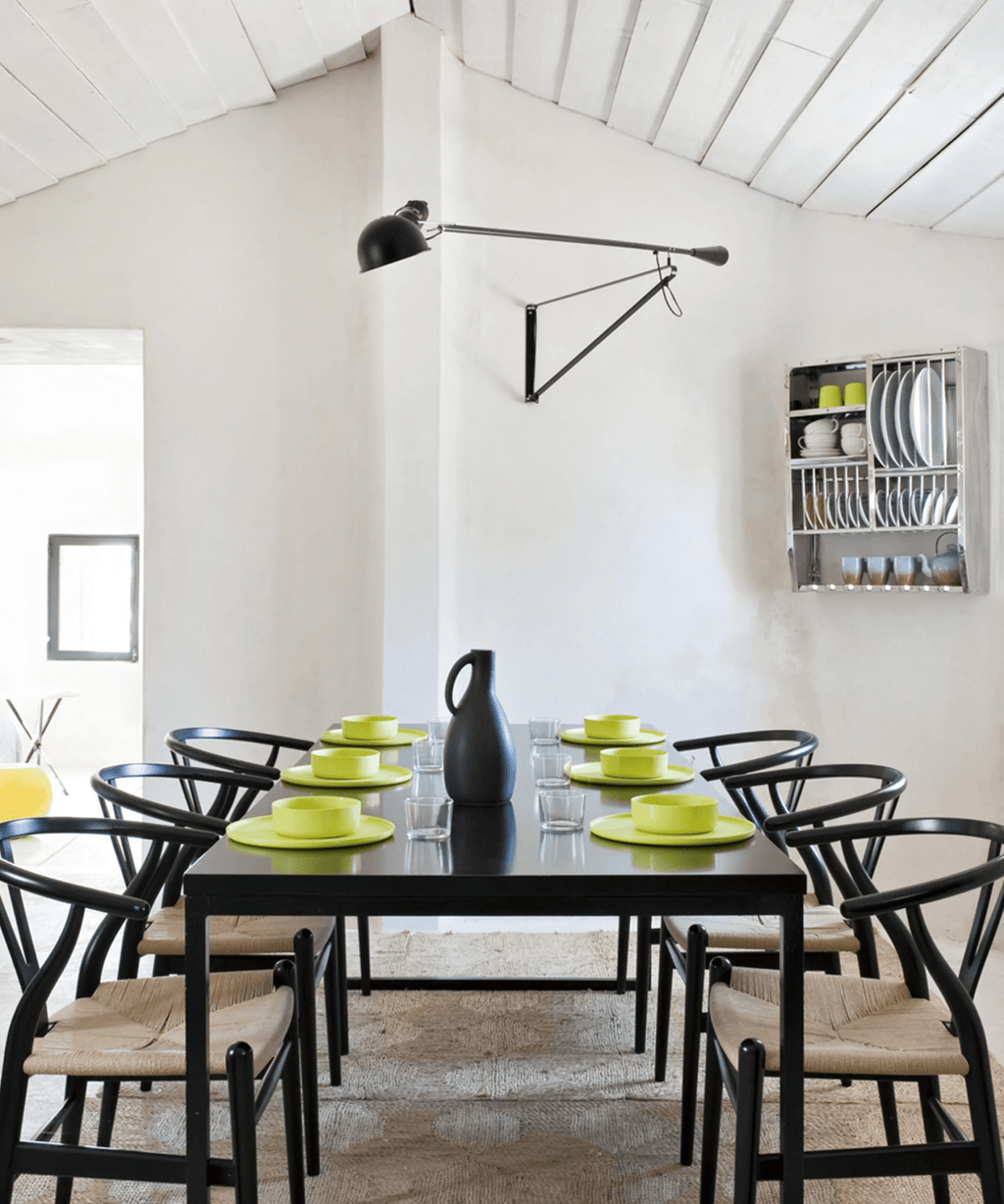 Black Swing-Arm Wall Light — Wall Sconce | Maison Monashee — view 10