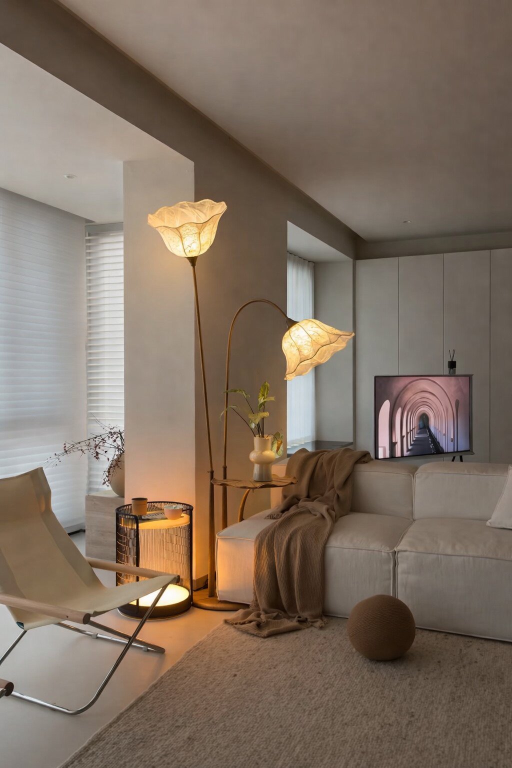Flower Petal Floor Lamp — Floor Lamp | Maison Monashee — view 9