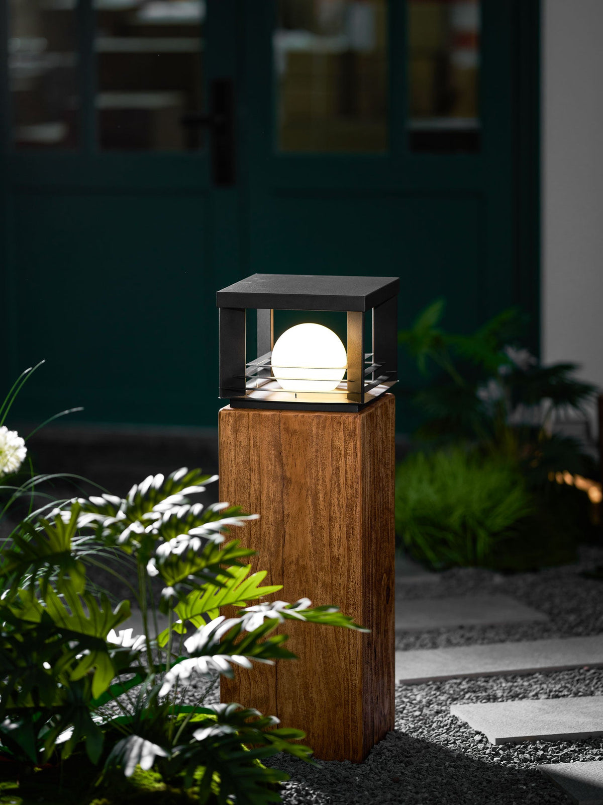 Black Outdoor Light Fixture — Outdoor Light | Maison Monashee — view 26
