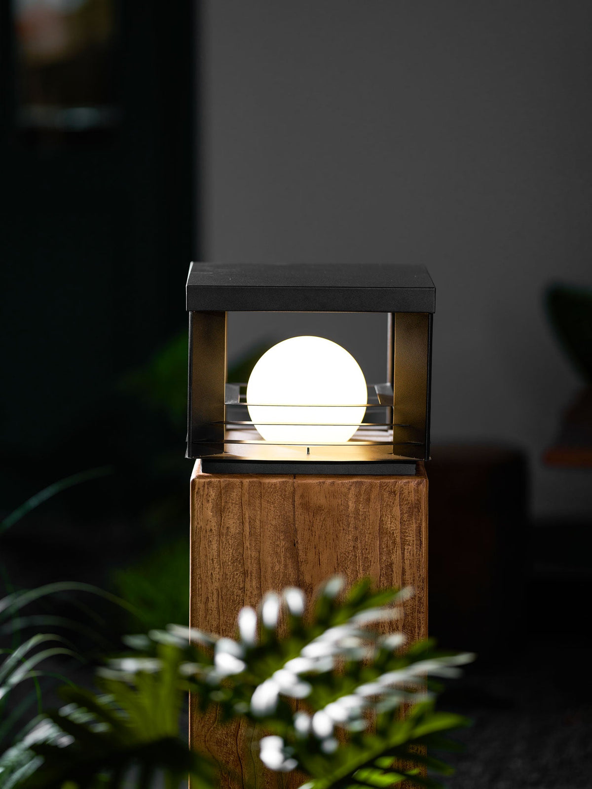 Black Outdoor Light Fixture — Outdoor Light | Maison Monashee — view 31
