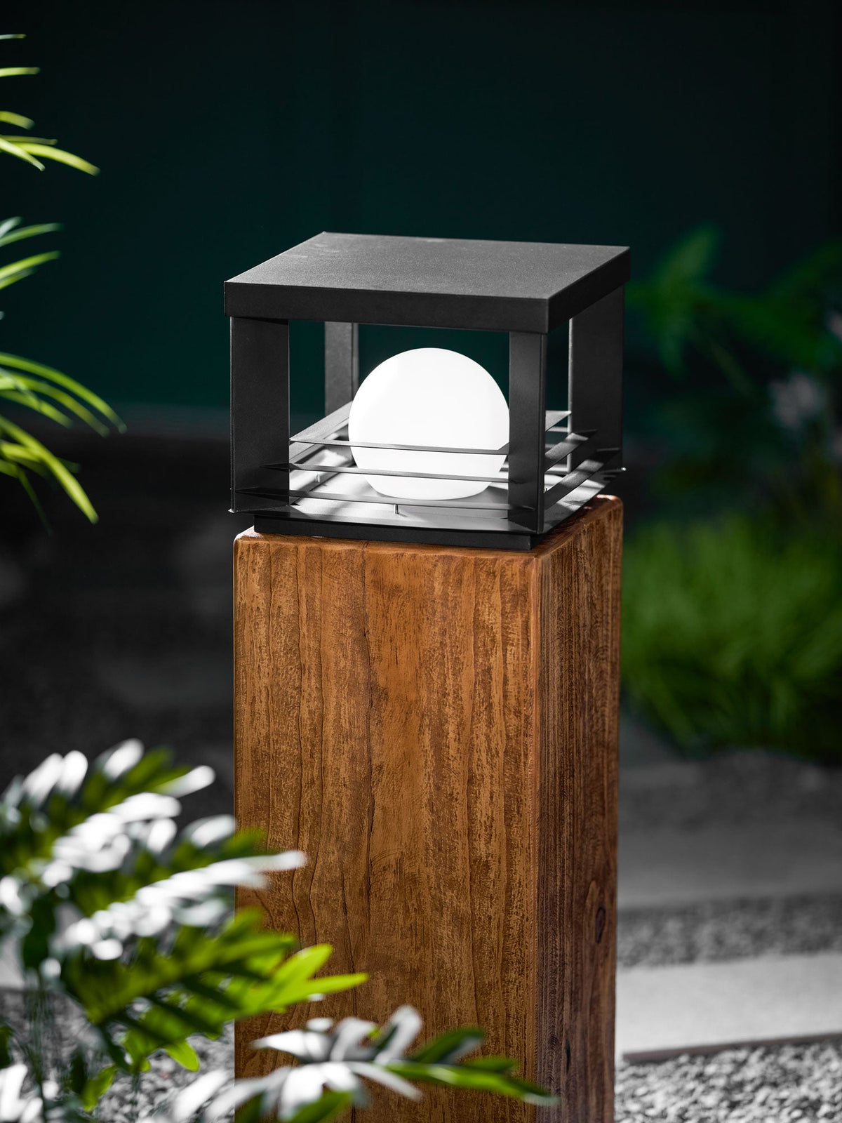 Black Outdoor Light Fixture — Outdoor Light | Maison Monashee — view 37
