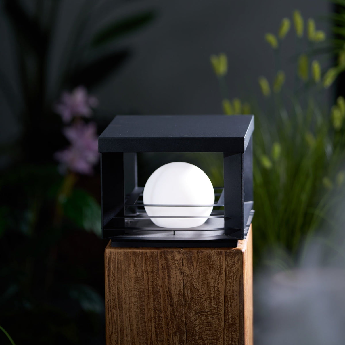 Black Outdoor Light Fixture — Outdoor Light | Maison Monashee — view 42