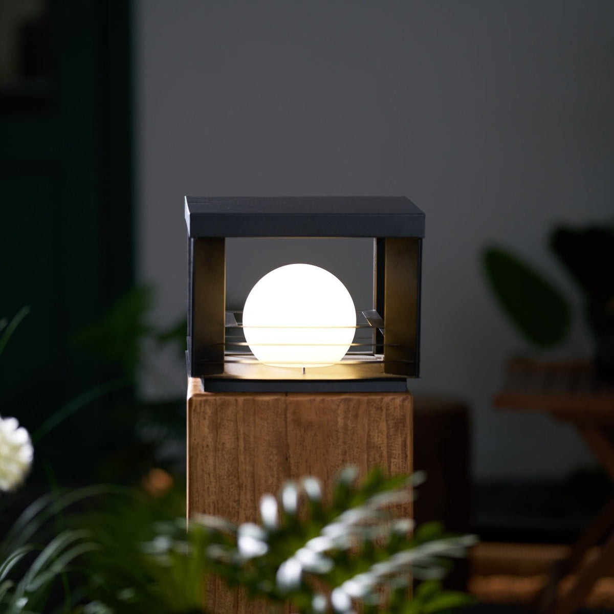 Black Outdoor Light Fixture — Outdoor Light | Maison Monashee — view 3