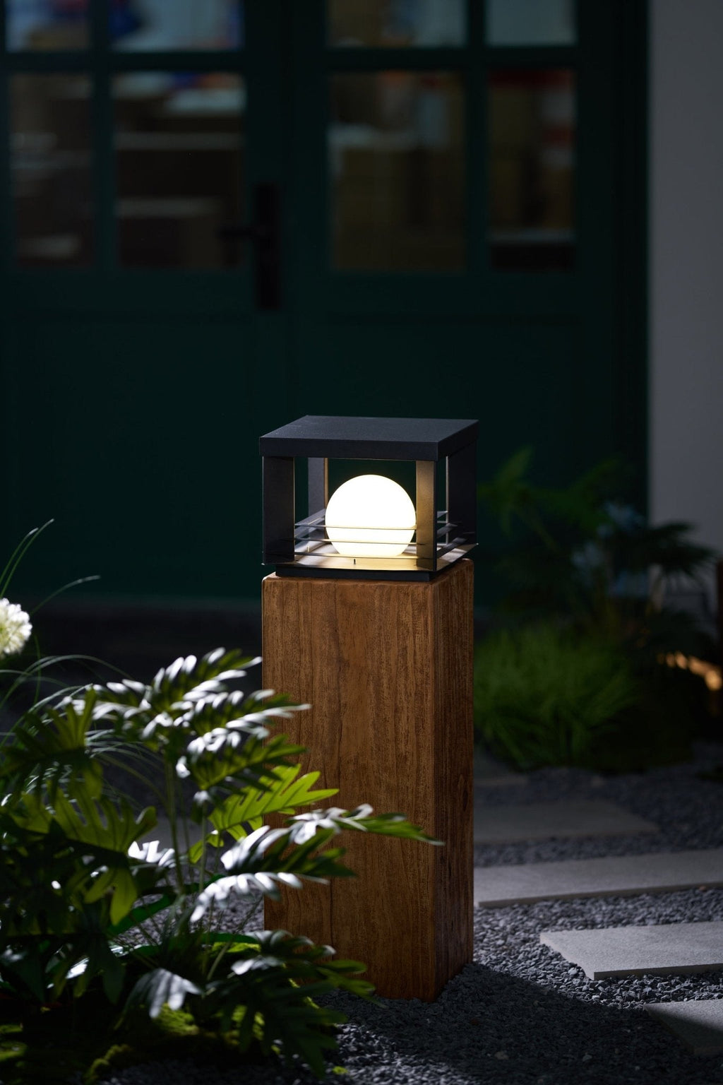 Black Outdoor Light Fixture — Outdoor Light | Maison Monashee — view 22