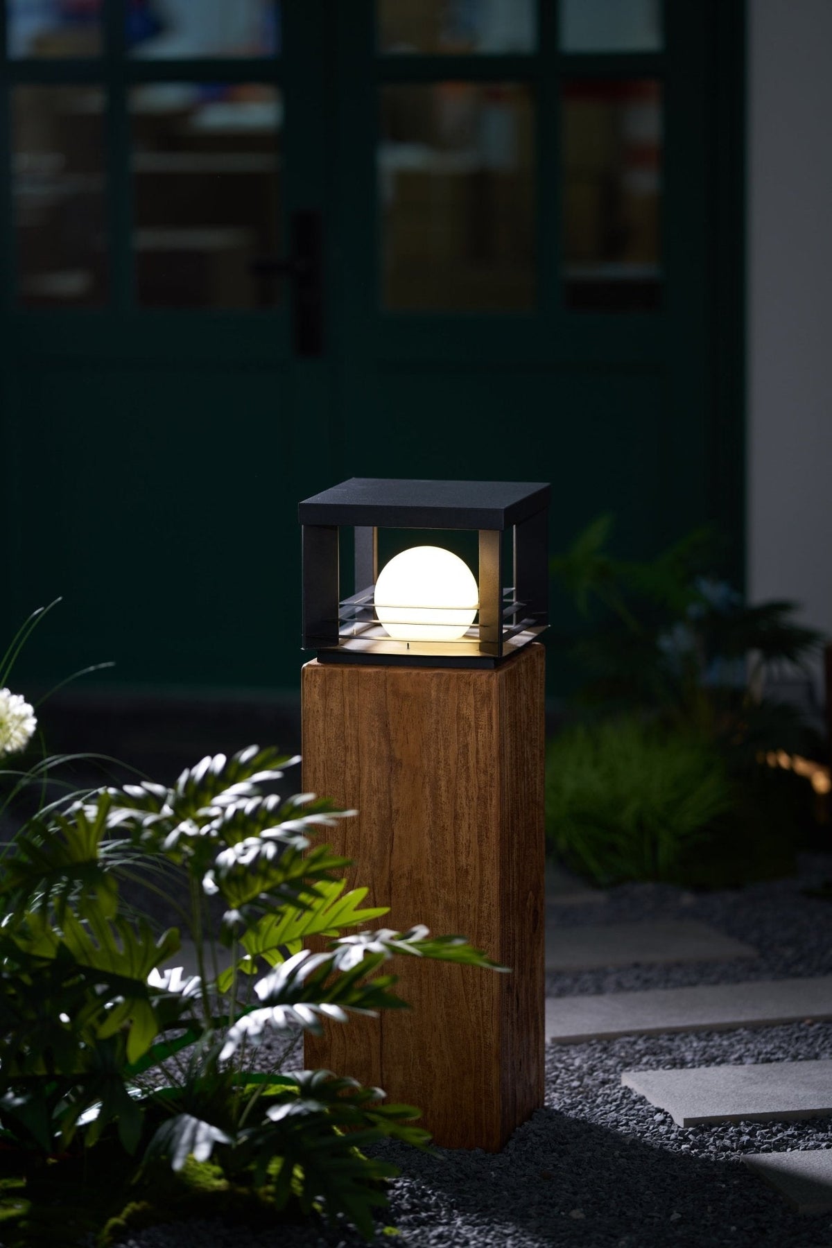 Black Outdoor Light Fixture — Outdoor Light | Maison Monashee — view 22