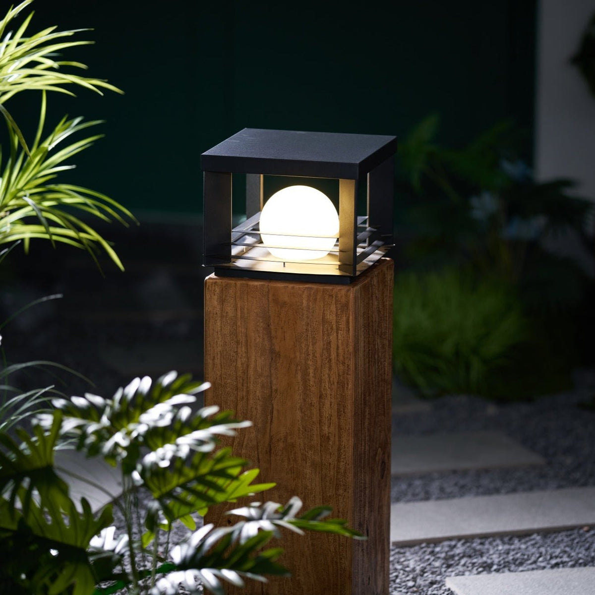 Black Outdoor Light Fixture — Outdoor Light | Maison Monashee — view 8