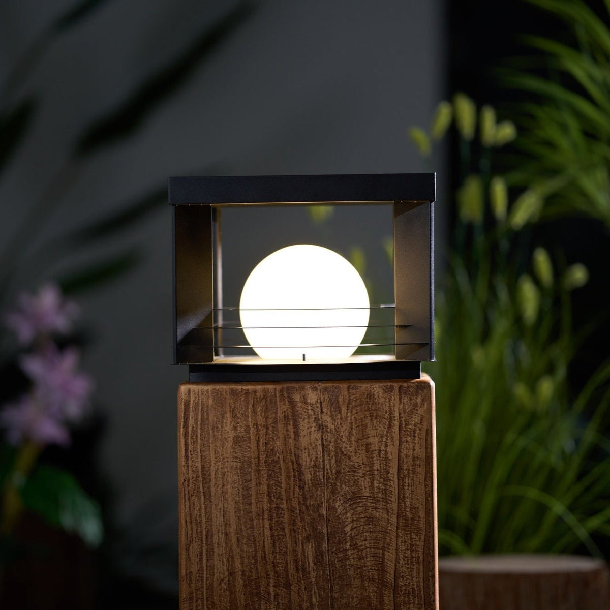 Black Outdoor Light Fixture — Outdoor Light | Maison Monashee — view 7