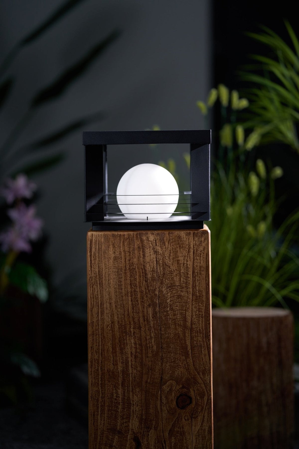 Black Outdoor Light Fixture — Outdoor Light | Maison Monashee — view 30