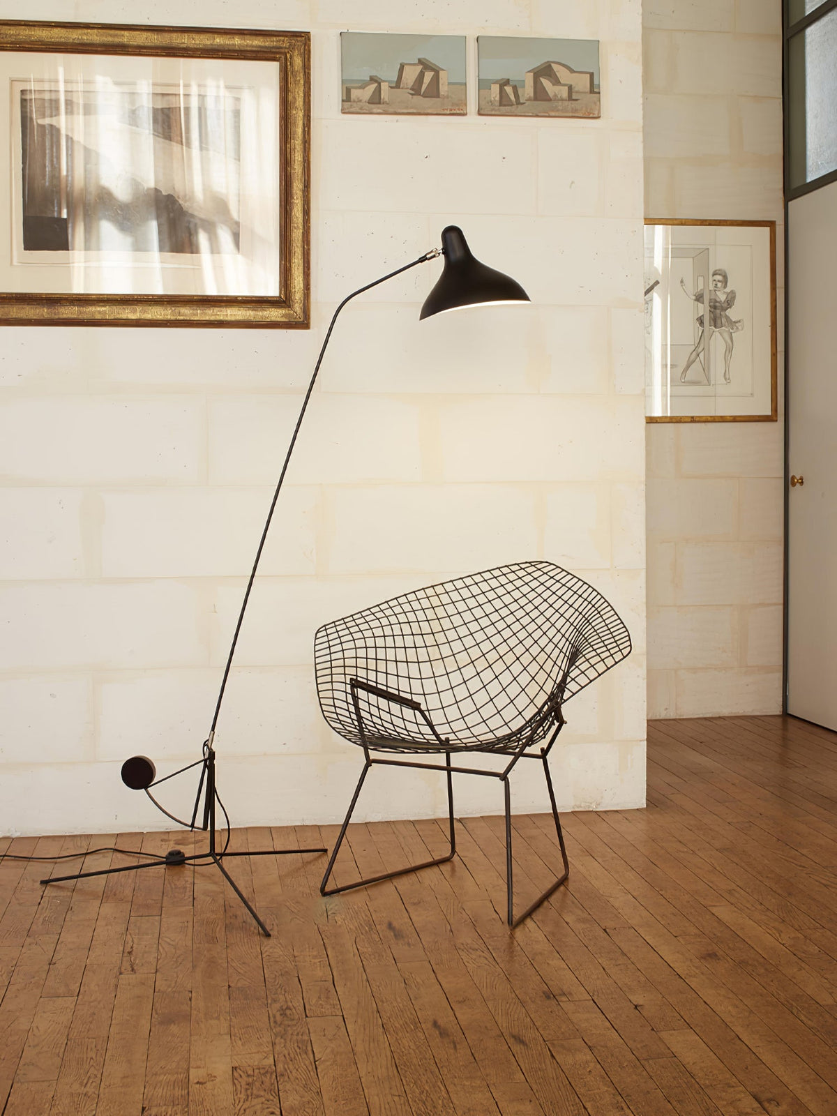 Black Metal Floor Lamp — Floor Lamp | Maison Monashee — view 9