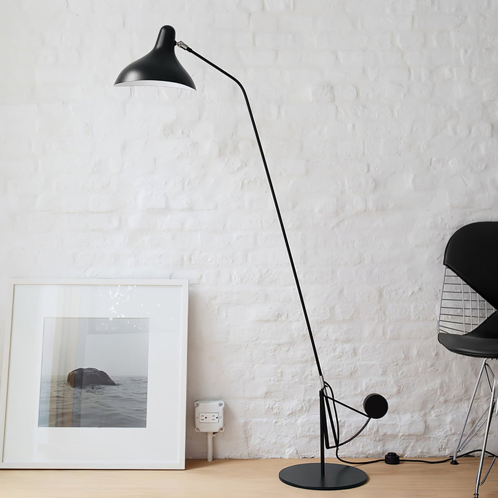 Black Metal Floor Lamp — Floor Lamp | Maison Monashee — view 2