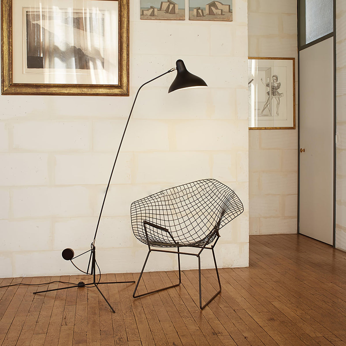 Black Metal Floor Lamp — Floor Lamp | Maison Monashee — view 14