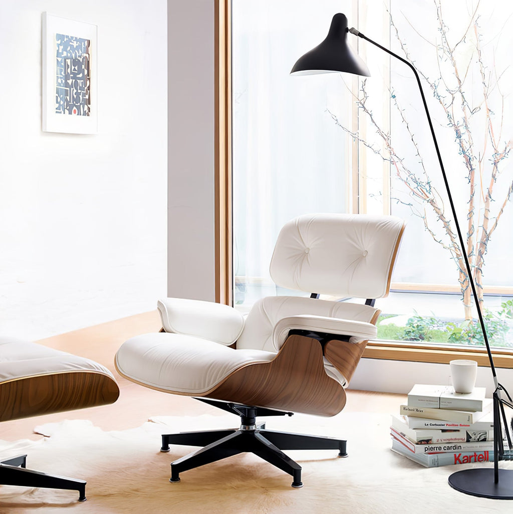 Black Metal Floor Lamp — Floor Lamp | Maison Monashee — view 17