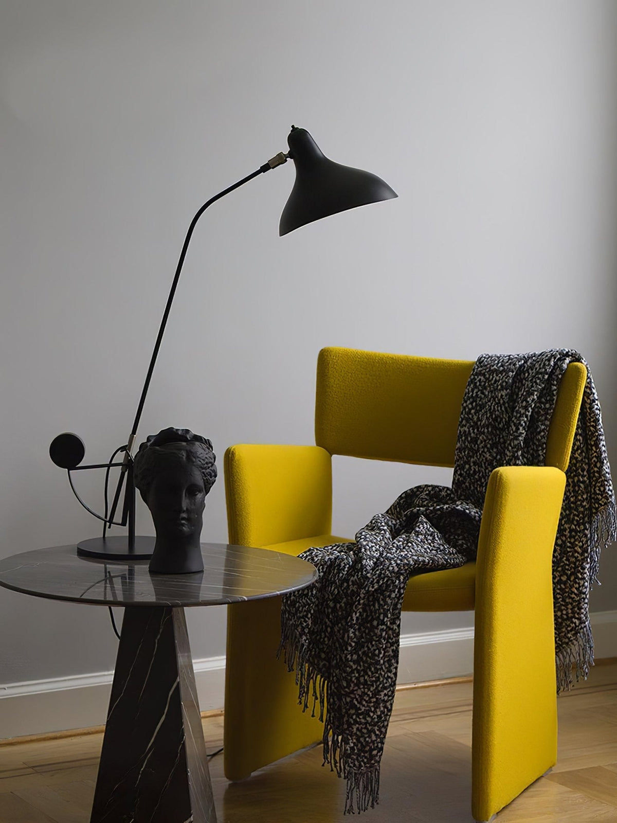 Minimalist Black Table Lamp — Table Lamp | Maison Monashee — view 21