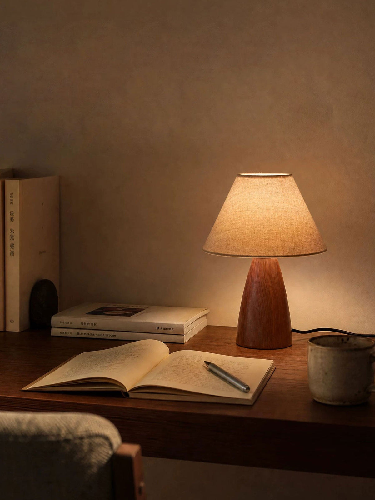Small Ceramic Table Lamp — Table Lamp | Maison Monashee — view 13