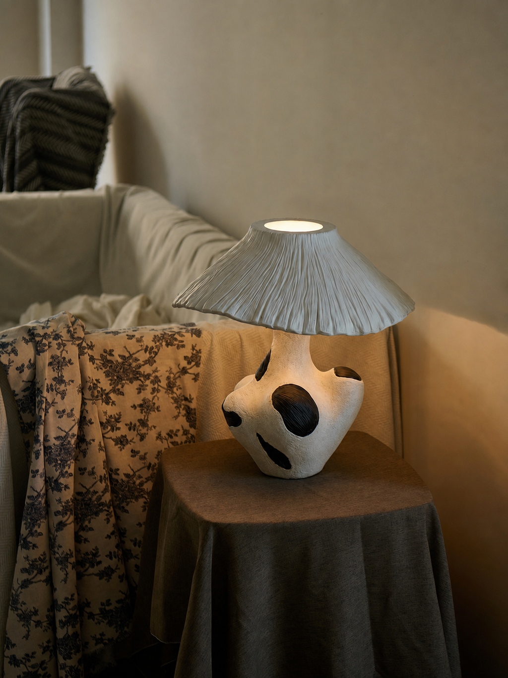 Sculptural Table Lamp — Table Lamp | Maison Monashee — view 6