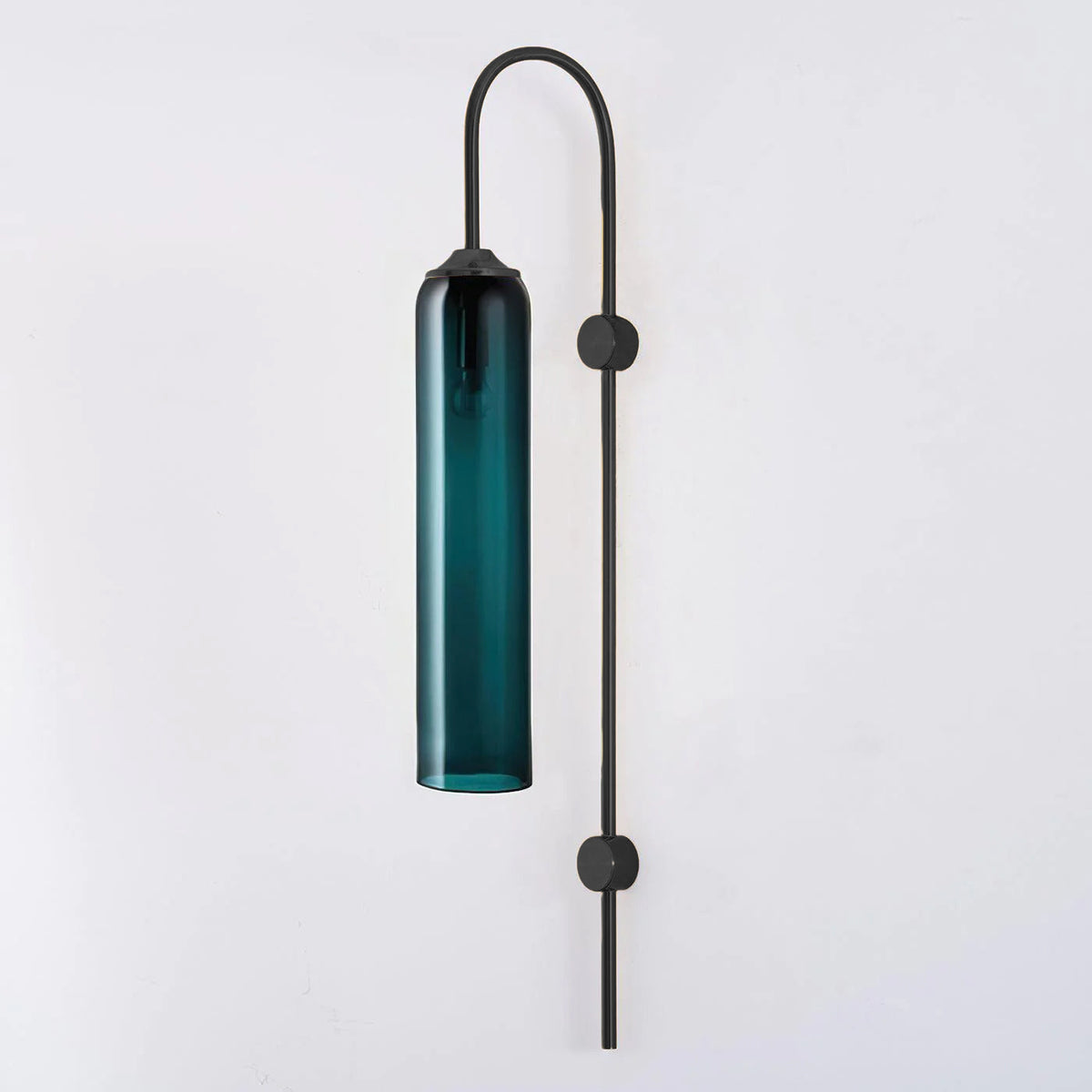 Glass Cylinder Wall Sconce — Wall Sconce | Maison Monashee — view 34