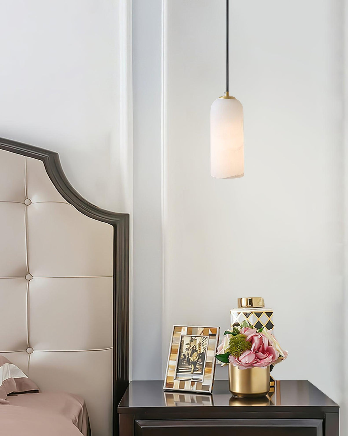 Modern Alabaster Pendant Light — Pendant Light | Maison Monashee — view 17