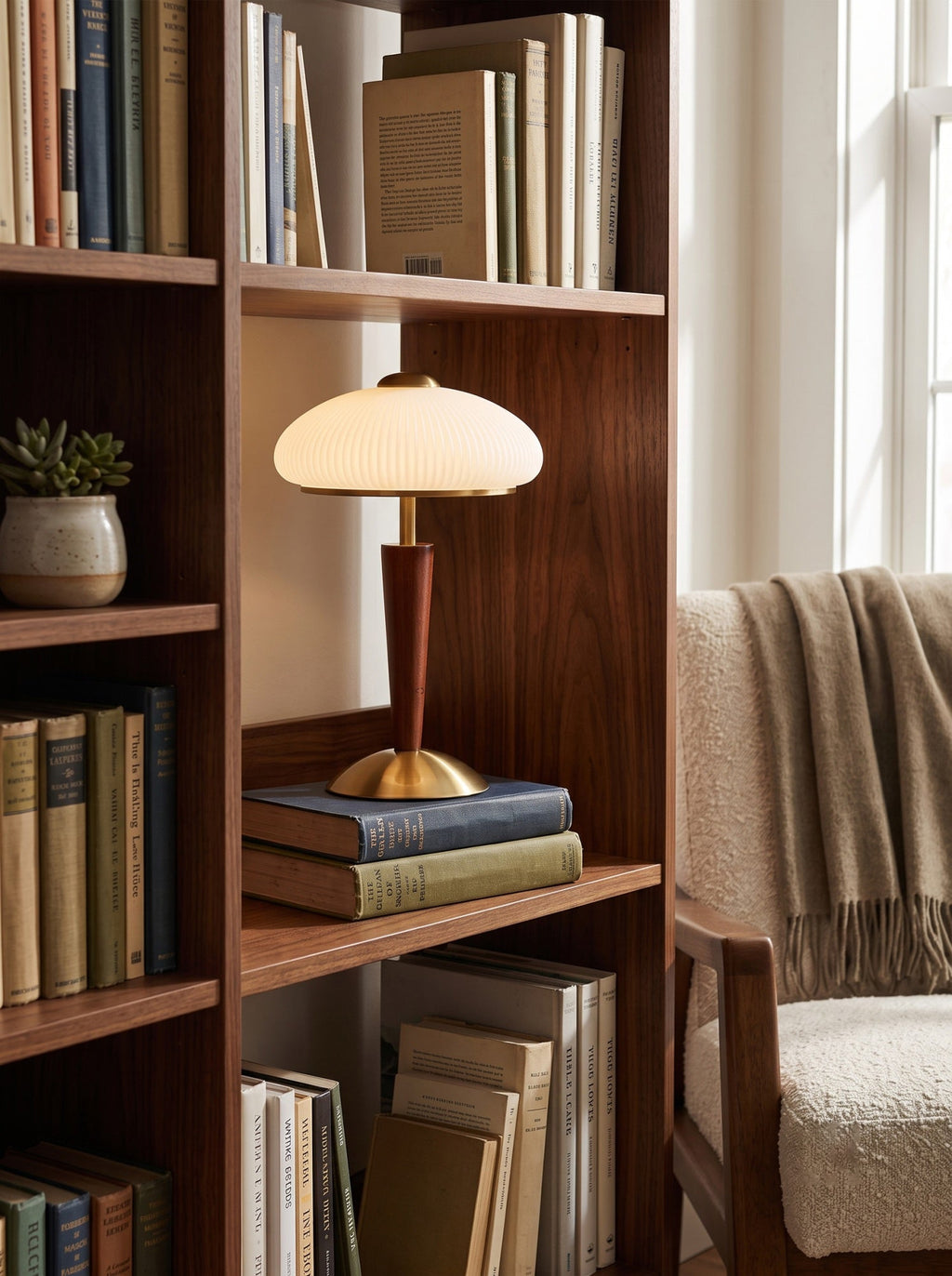 Mid-Century Mushroom Table Lamp — Table Lamp | Maison Monashee — view 10