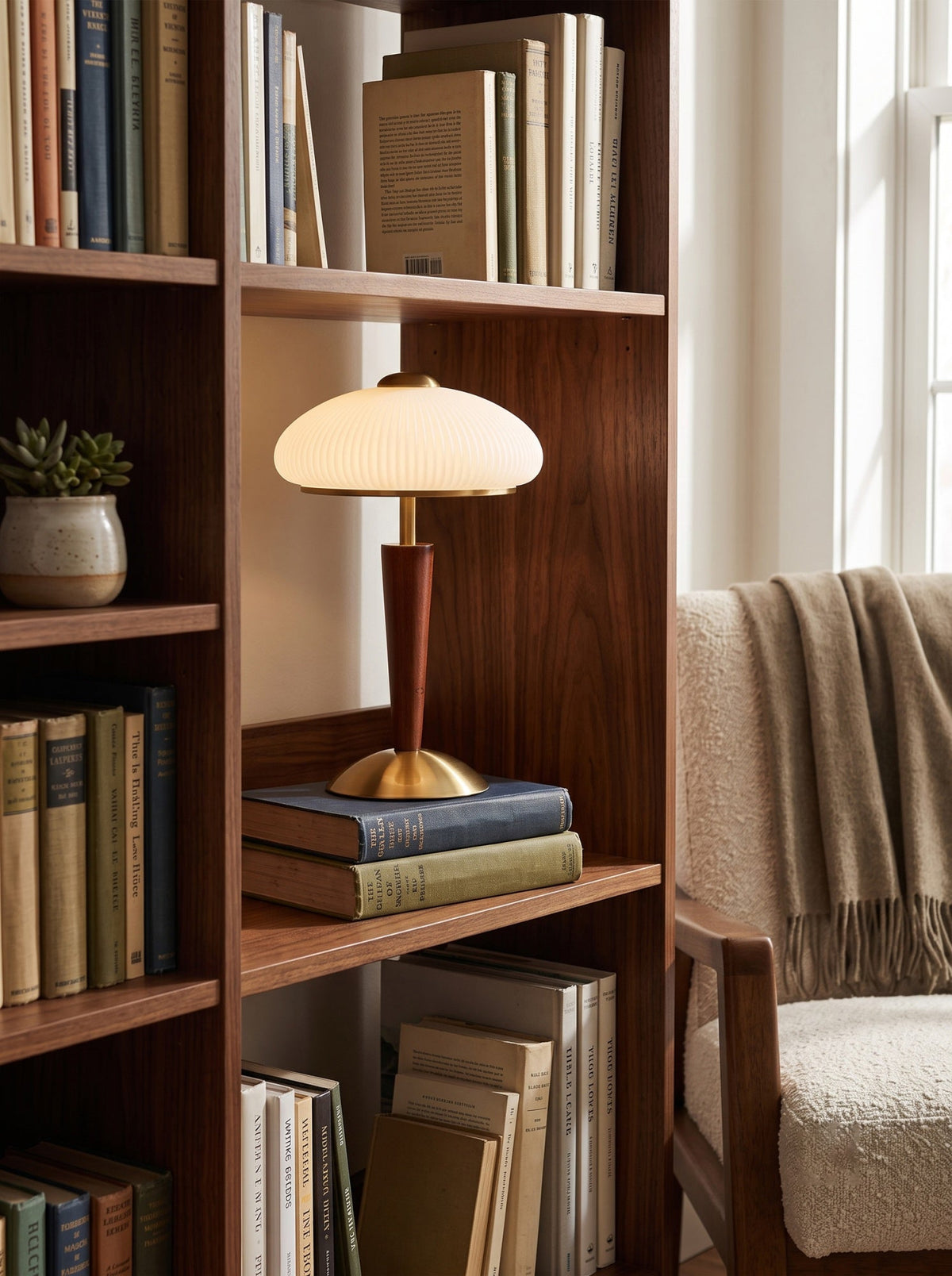 Mid-Century Mushroom Table Lamp — Table Lamp | Maison Monashee — view 10