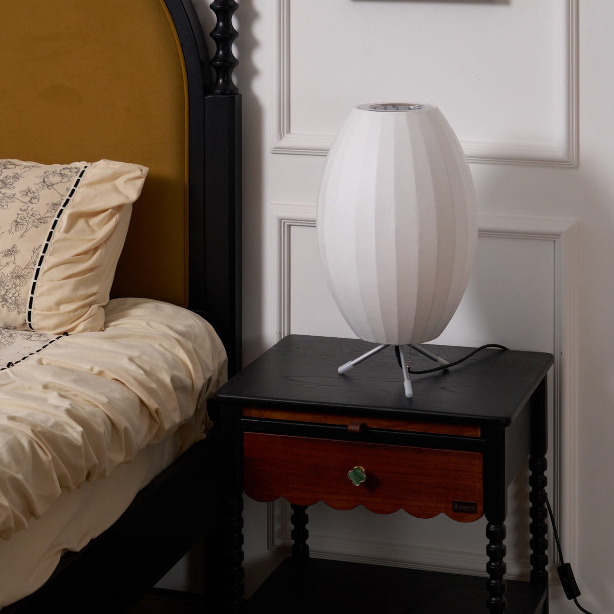 Table Lamp with Silver Base — Table Lamp | Maison Monashee — view 88