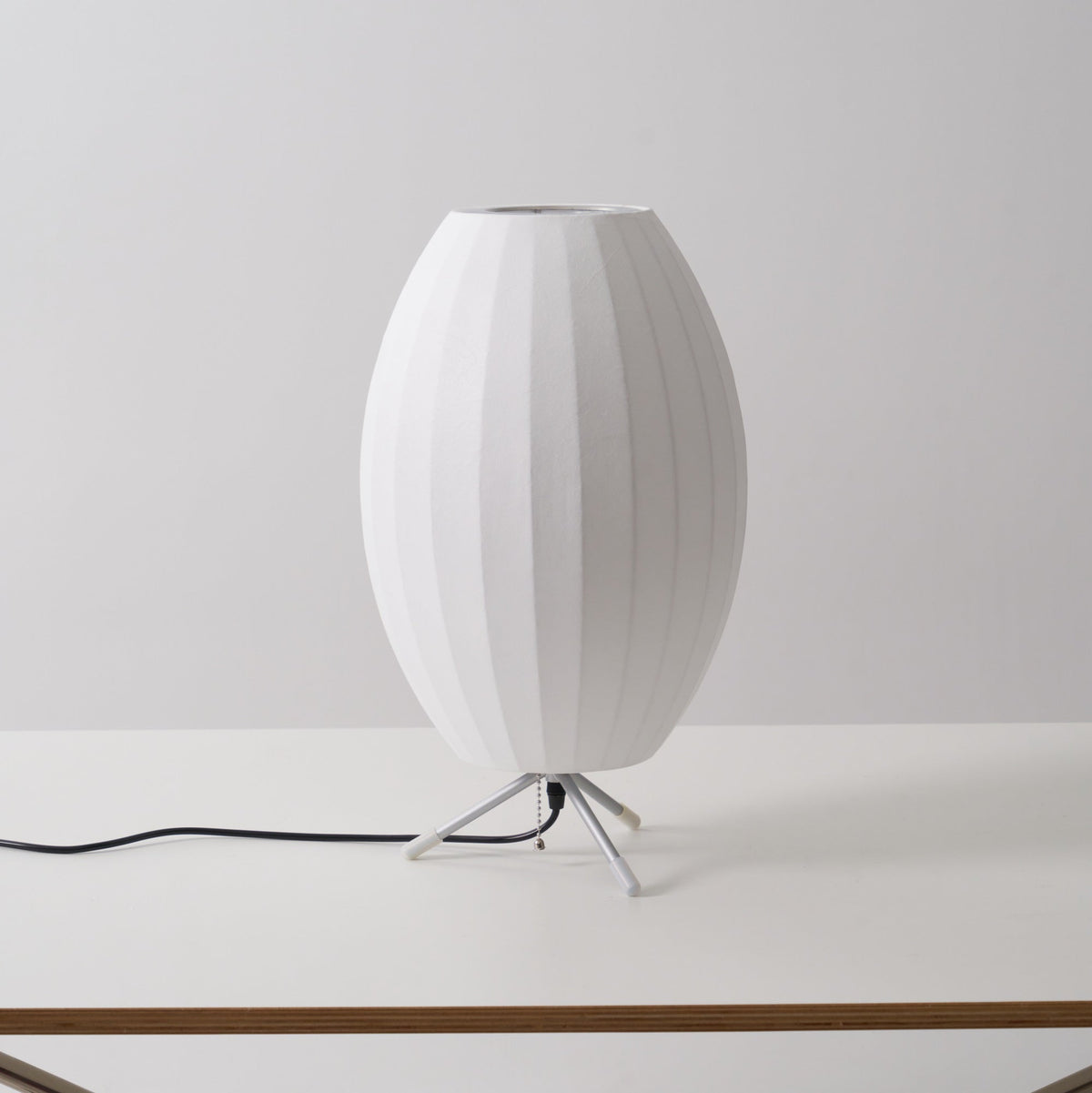 Table Lamp with Silver Base — Table Lamp | Maison Monashee — view 98