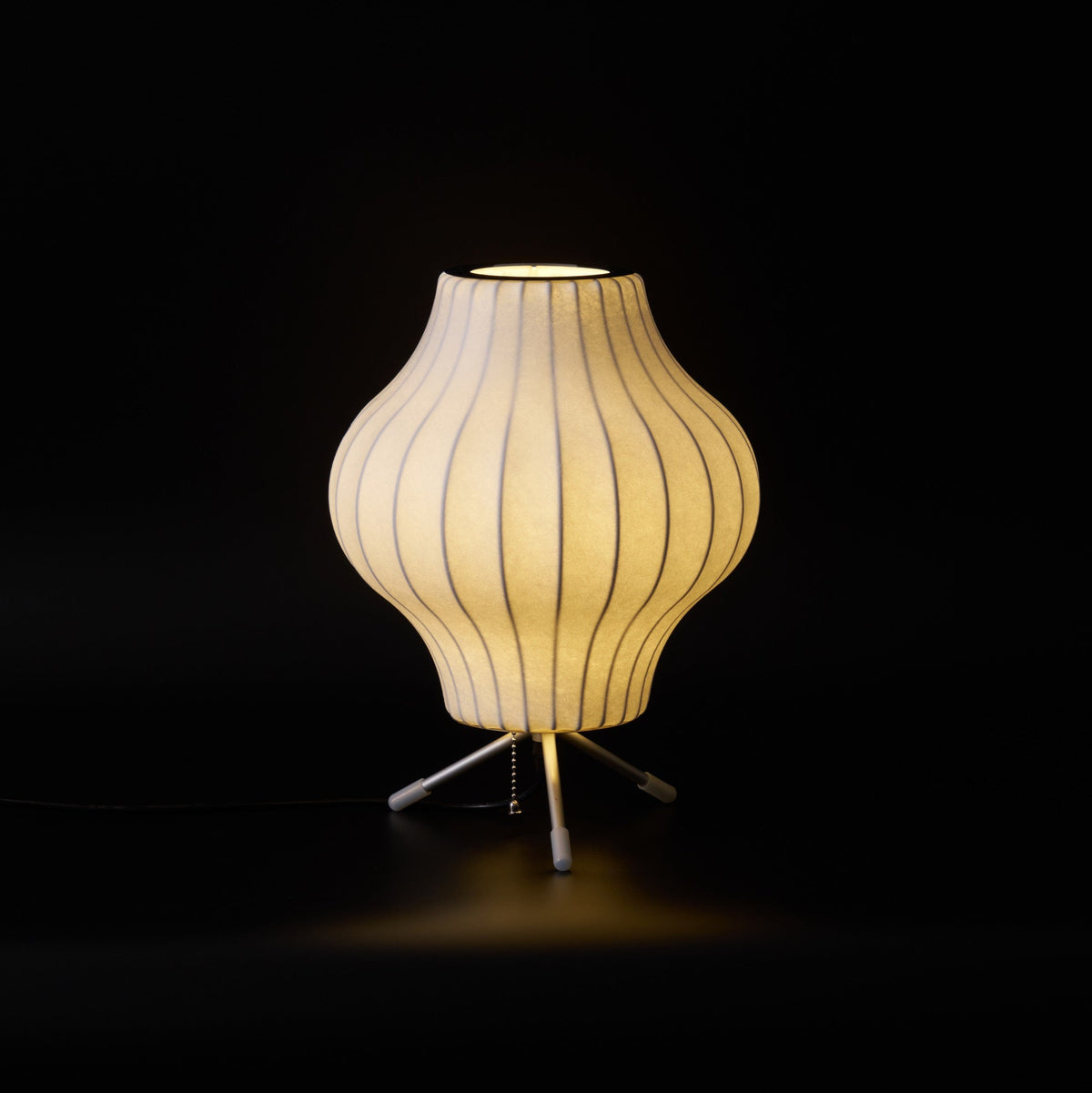 Table Lamp with Silver Base — Table Lamp | Maison Monashee — view 128