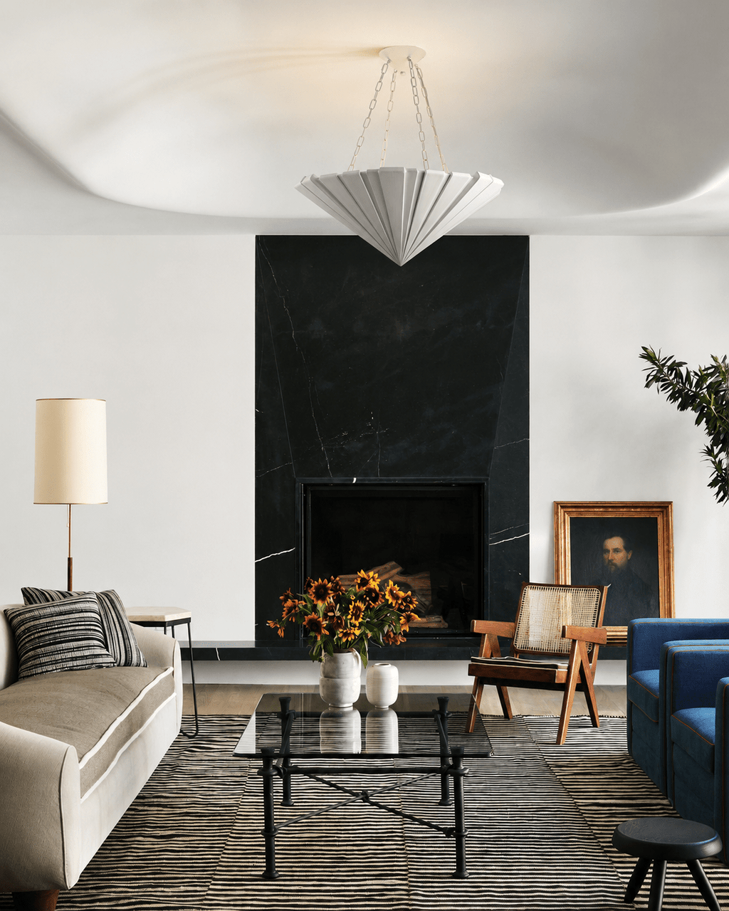 Alabaster Bronze Chandelier — Chandelier | Maison Monashee — view 9