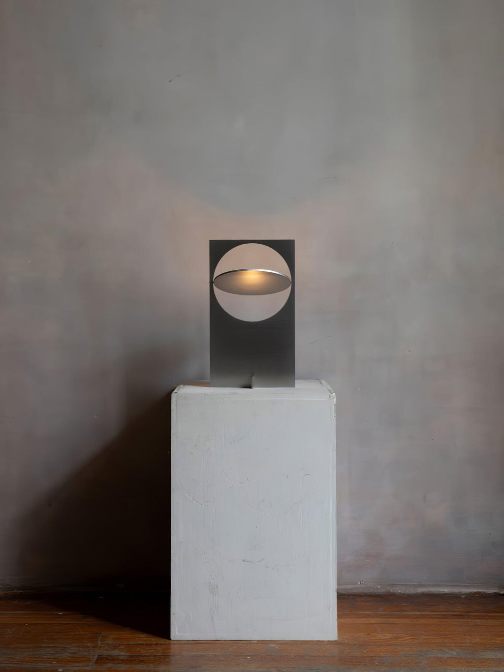 Gold Metal Desk Lamp — Table Lamp | Maison Monashee — view 19