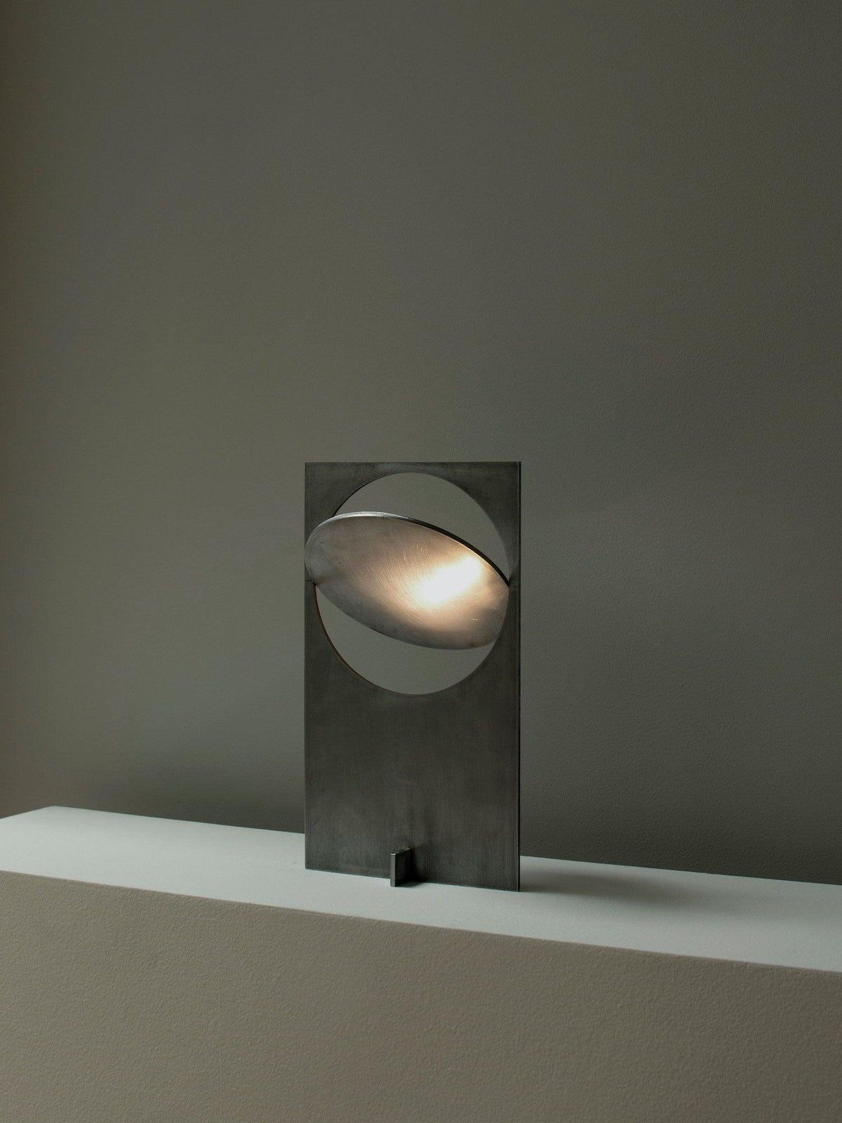 Gold Metal Desk Lamp — Table Lamp | Maison Monashee — view 9