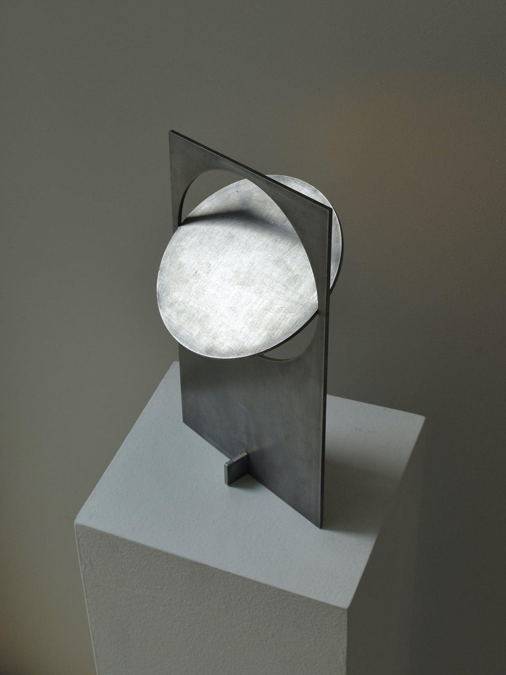 Gold Metal Desk Lamp — Table Lamp | Maison Monashee — view 26