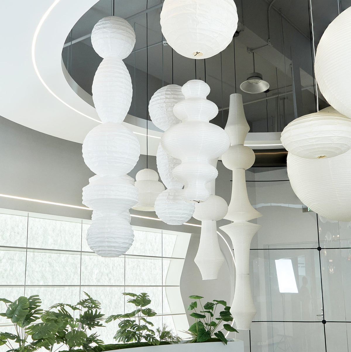 Lantern Swag Light — Pendant Light | Maison Monashee — view 23