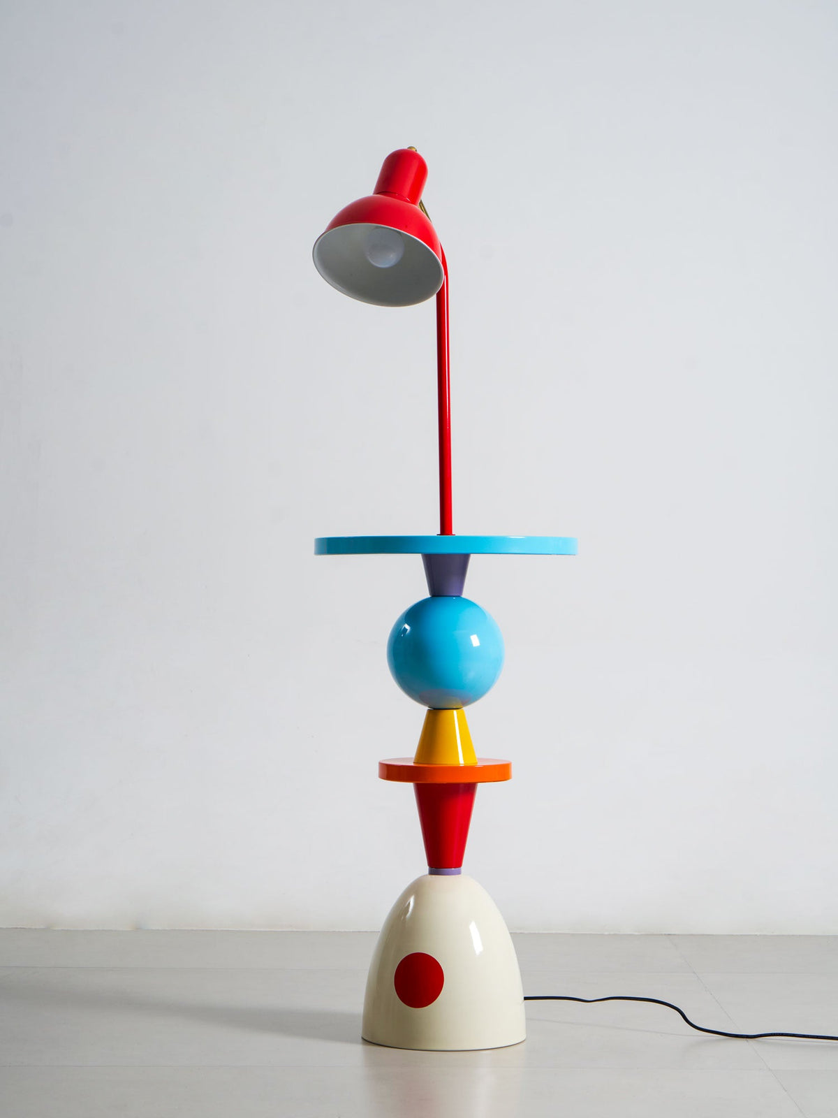 Modern Floor Lamp with Table — Floor Lamp | Maison Monashee — view 16