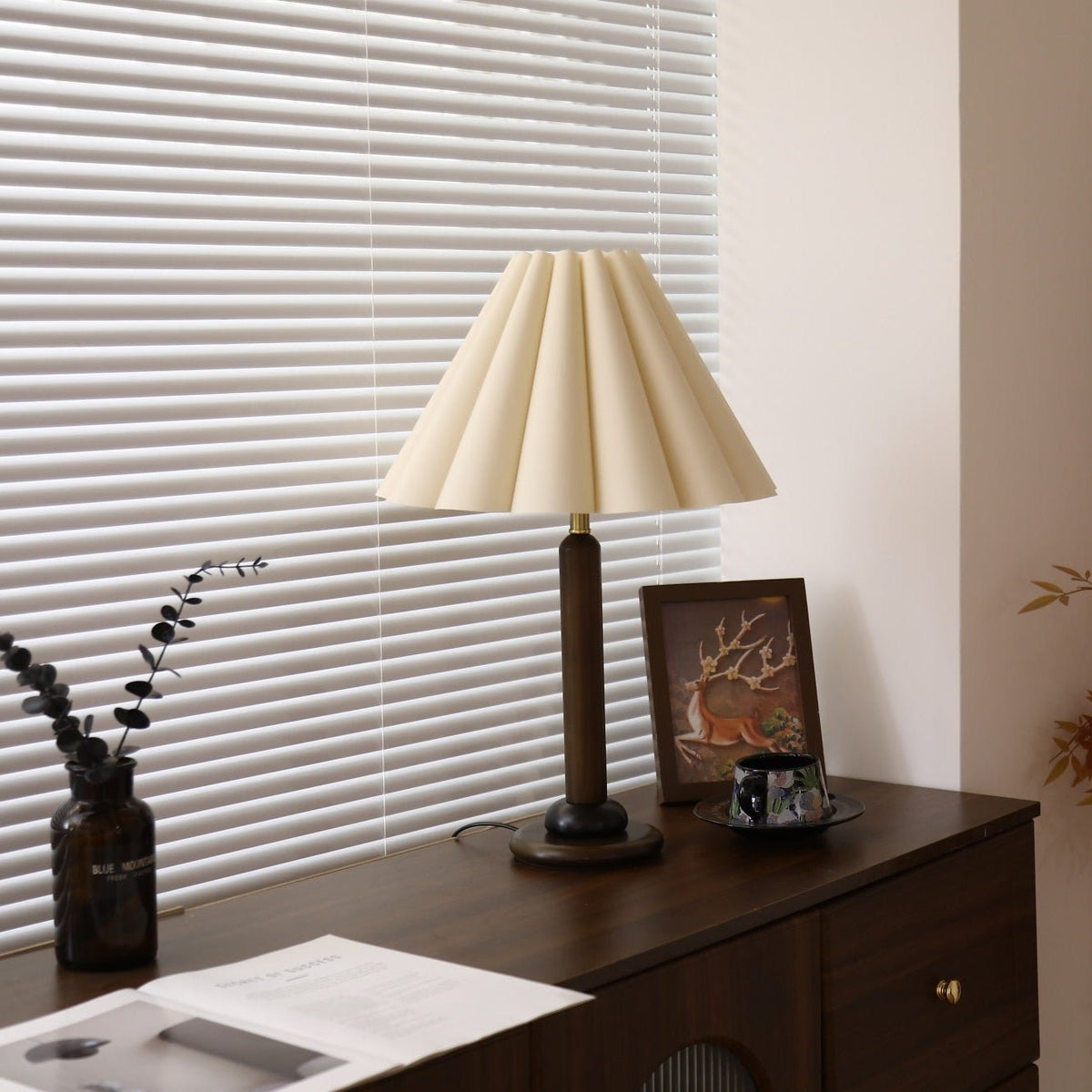 Vintage Looking Table Lamp — Table Lamp | Maison Monashee — view 2