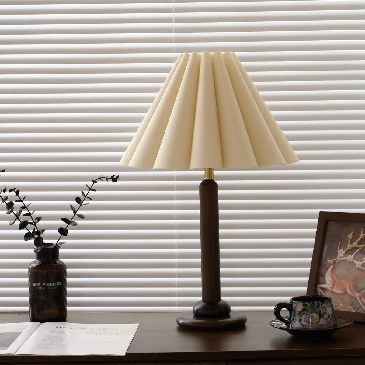 Vintage Looking Table Lamp — Table Lamp | Maison Monashee — view 6