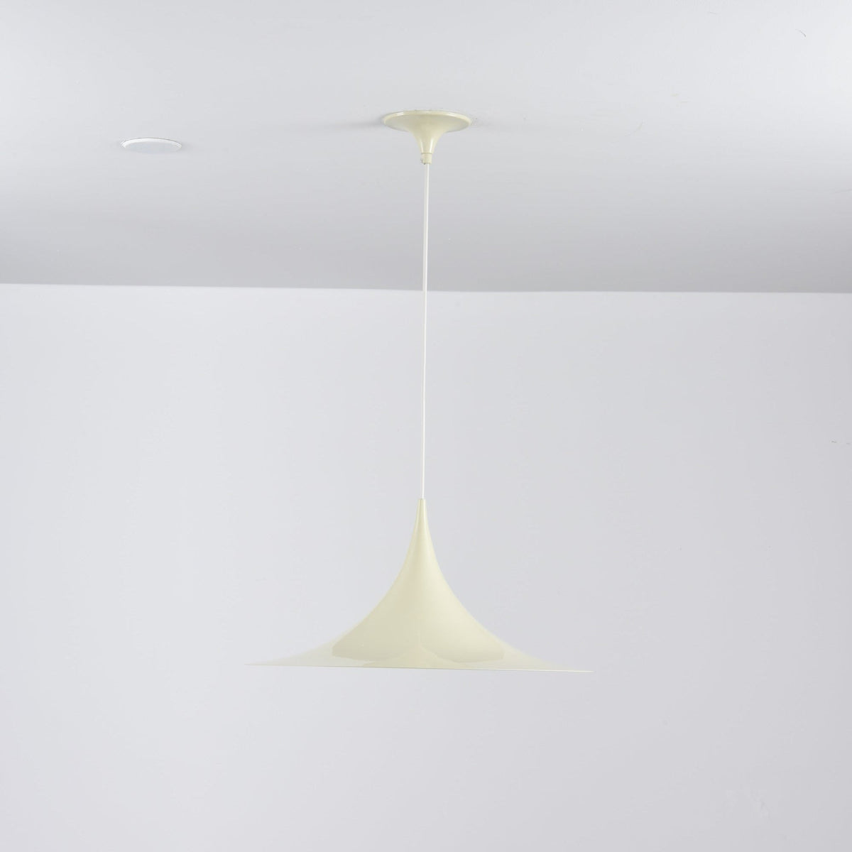 Black Pendant Light — Pendant Light | Maison Monashee — view 124