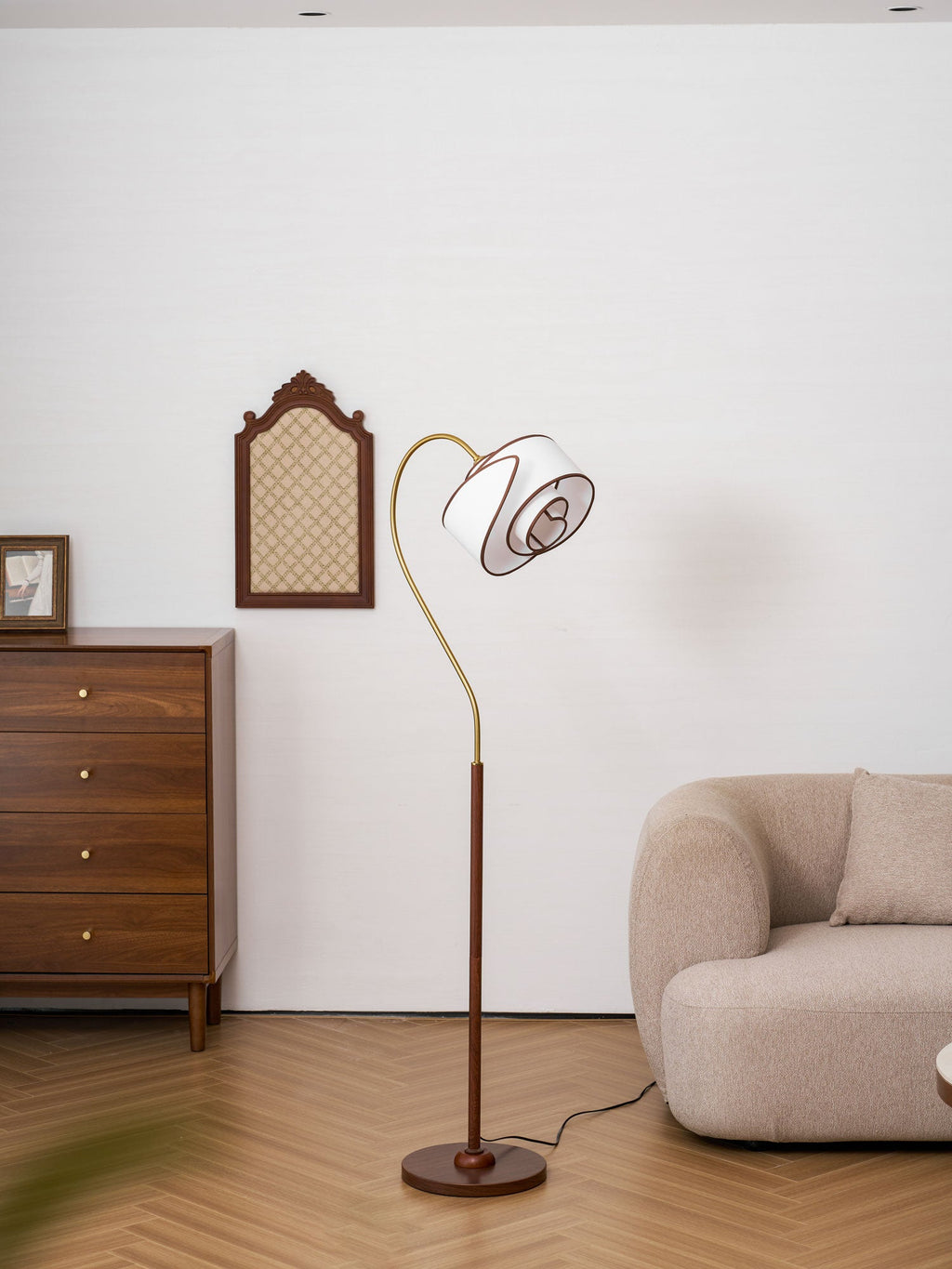 Curved Floor Lamp — Floor Lamp | Maison Monashee — view 15