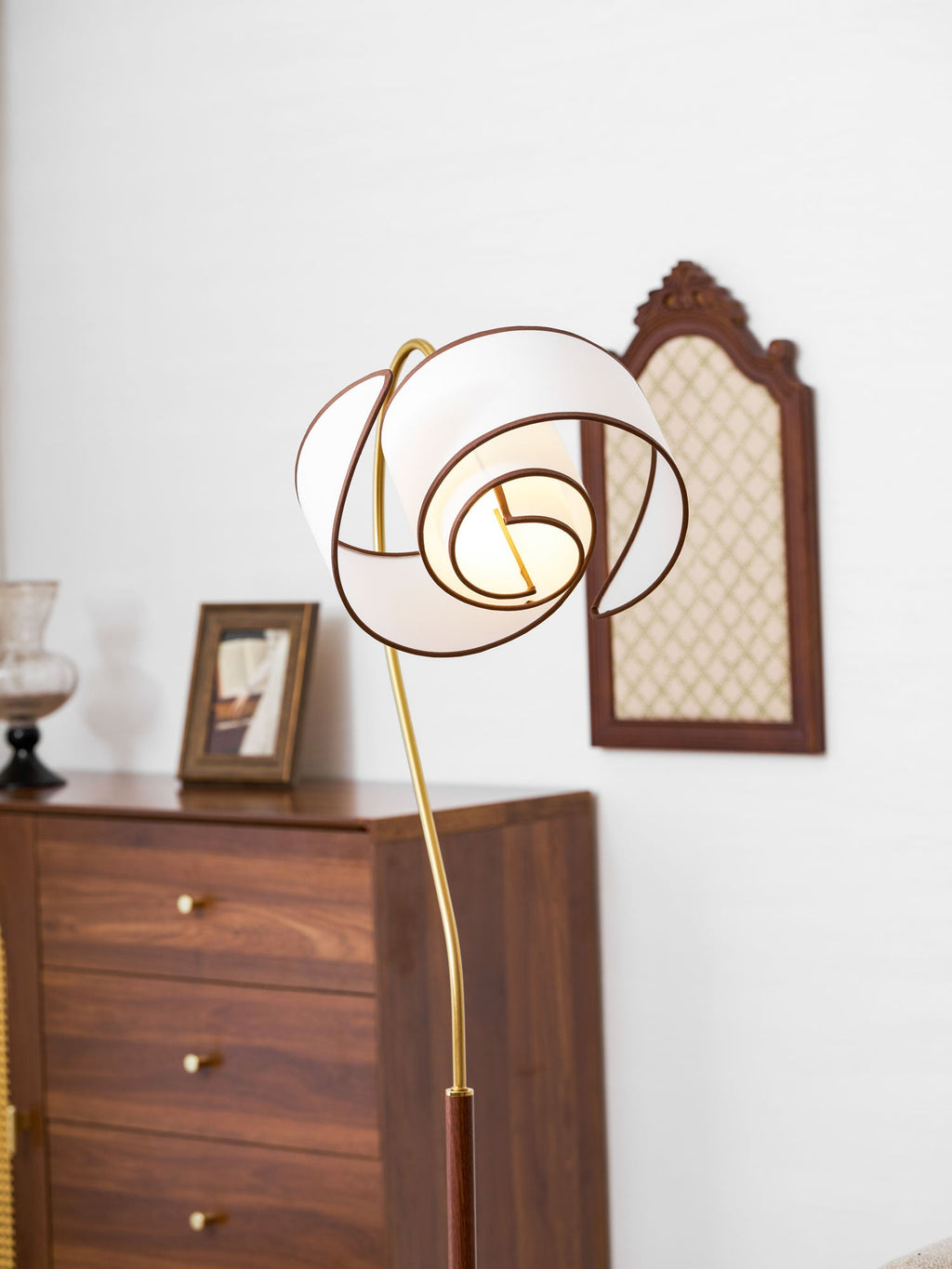 Curved Floor Lamp — Floor Lamp | Maison Monashee — view 17