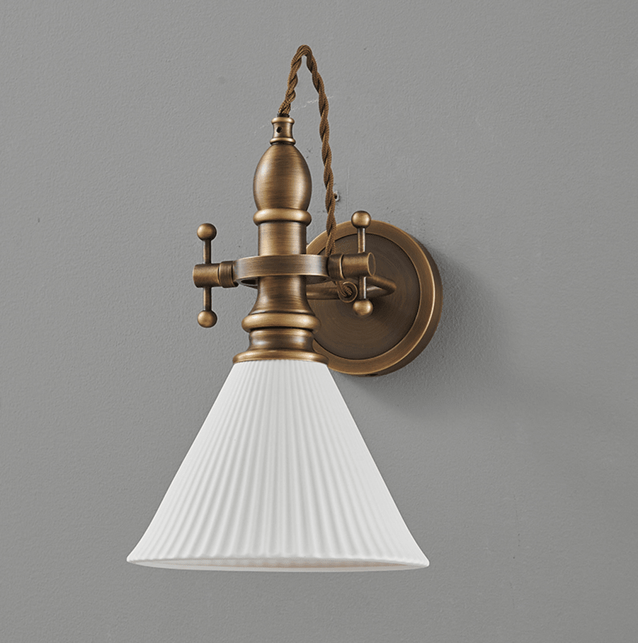 Vintage Brass Wall Sconce — Wall Sconce | Maison Monashee — view 7