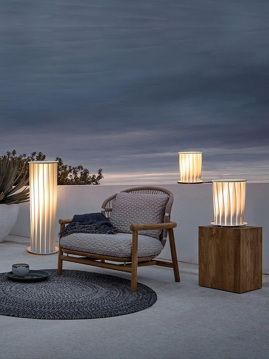 Dusk to Dawn Outdoor Lighting — Outdoor Light | Maison Monashee — view 12